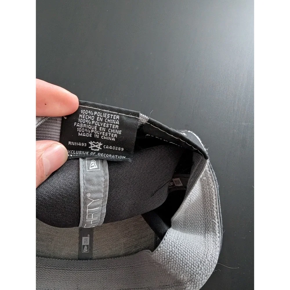 Iowa Hawkeyes New‎ Era 39Thirty Gray Flex Hat m-L